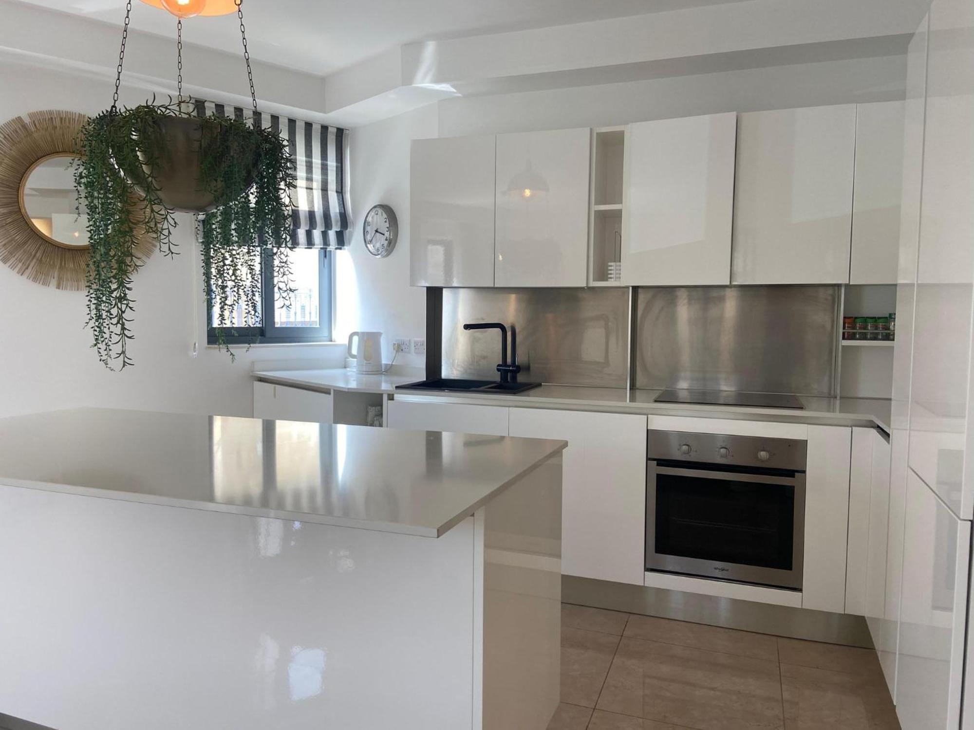 Cozy 2 Bedroom Apartment Near Seafront Gzira Exterior foto